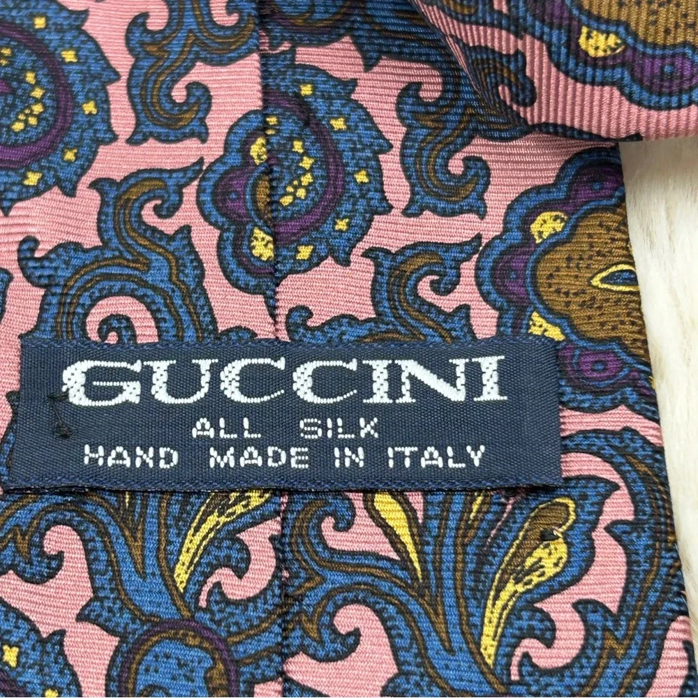 Gucci Pink and Blue Paisley‎ Silk Tie